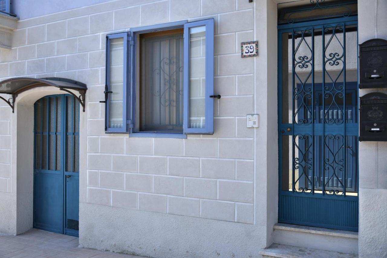 A Casa Di Anna Lägenhet La Morra Exteriör bild